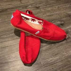 Red Toms